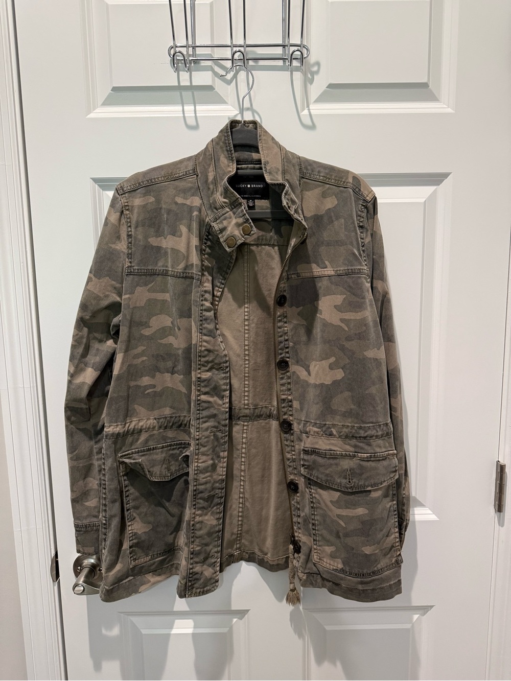 Lucky Brand Women's Camouflage Bomber Jacket in Olive/Tan Medium
